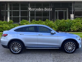 Used Mercedes-Benz GLC 2023 for sale - 76063341: Photo 2