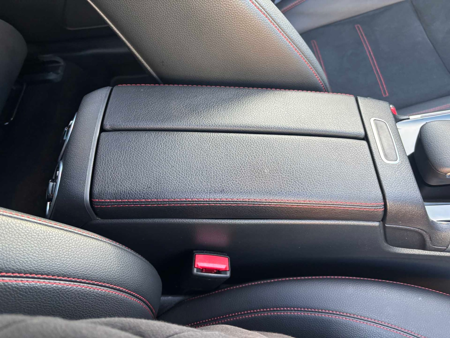 Used Mercedes-Benz GLB 2022 for sale - 76636785: Photo 27