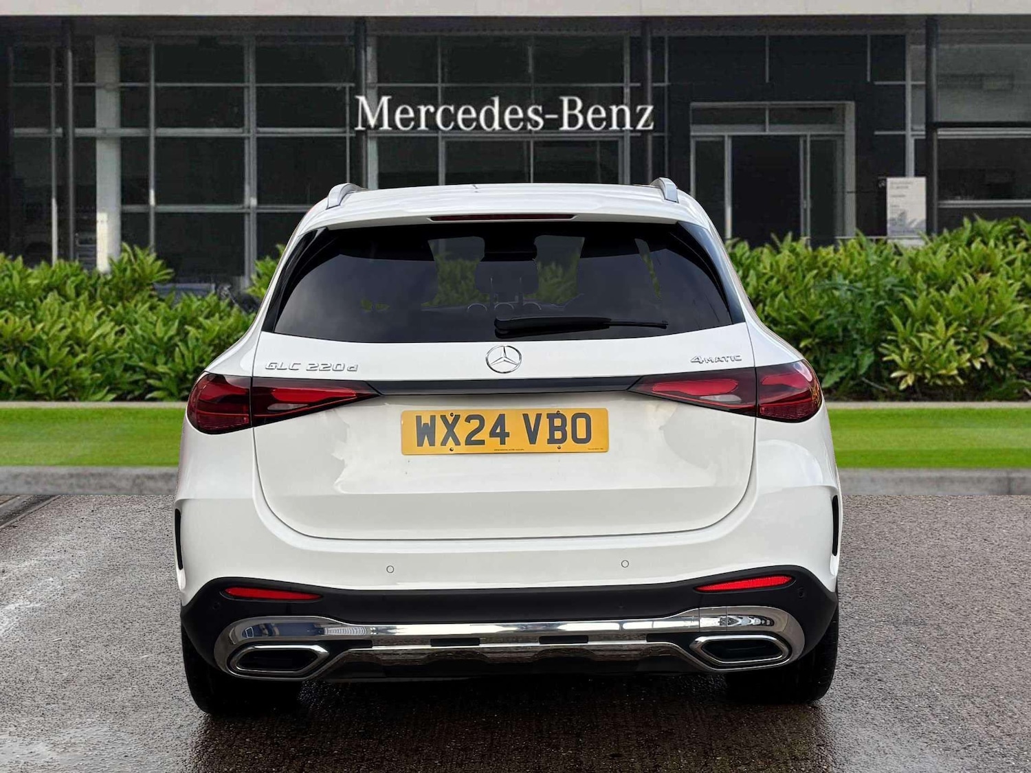 Used Mercedes-Benz GLC 2024 for sale - 76636668: Photo 4