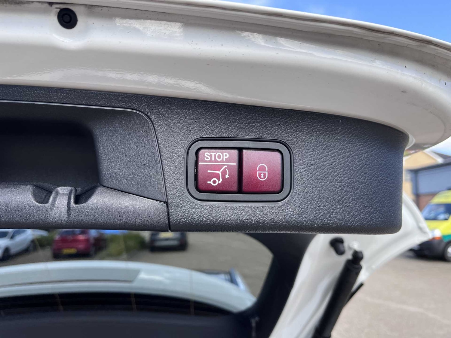 Used Mercedes-Benz EQA 2024 for sale - 76034854: Photo 17