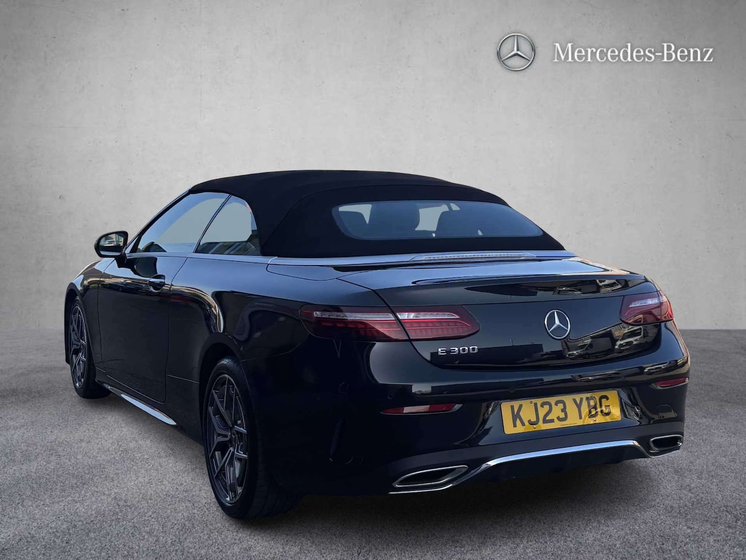 Used Mercedes-Benz E Class 2023 for sale - 77674587: Photo 2