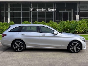 Used Mercedes-Benz C-Class 2021 for sale - 76087940: Photo 2