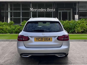 Used Mercedes-Benz C-Class 2021 for sale - 76087940: Photo 4