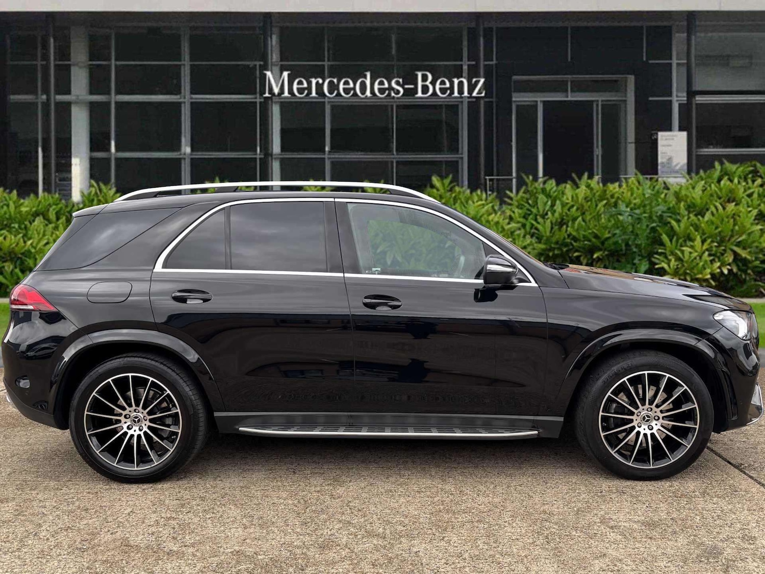 Used Mercedes-Benz GLE 2023 for sale - 76460258: Photo 2