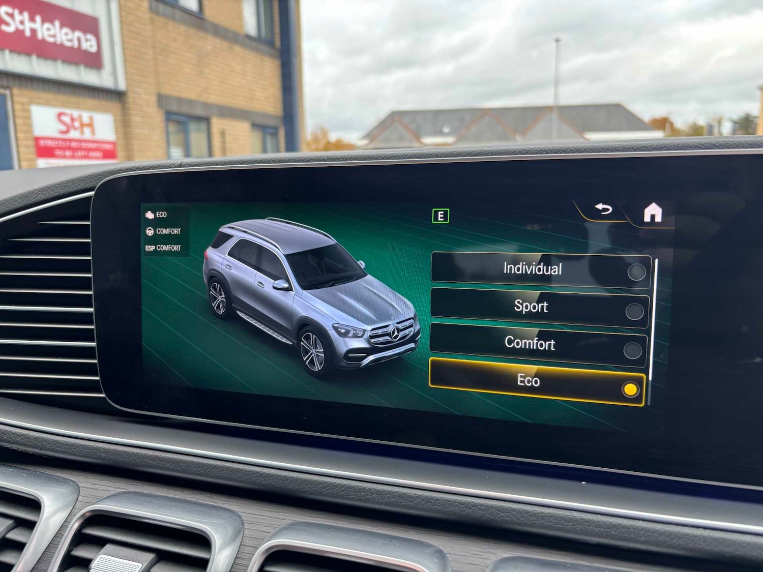 Used Mercedes-Benz GLE 2023 for sale - 76460258: Photo 33