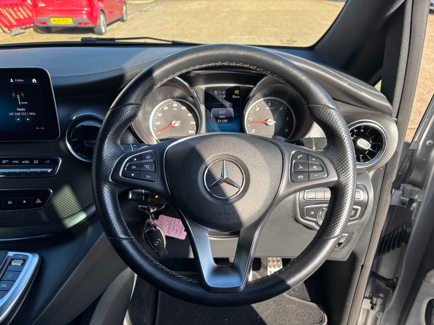 Used Mercedes-Benz V-Class 2023 for sale - 77601424: Photo 29