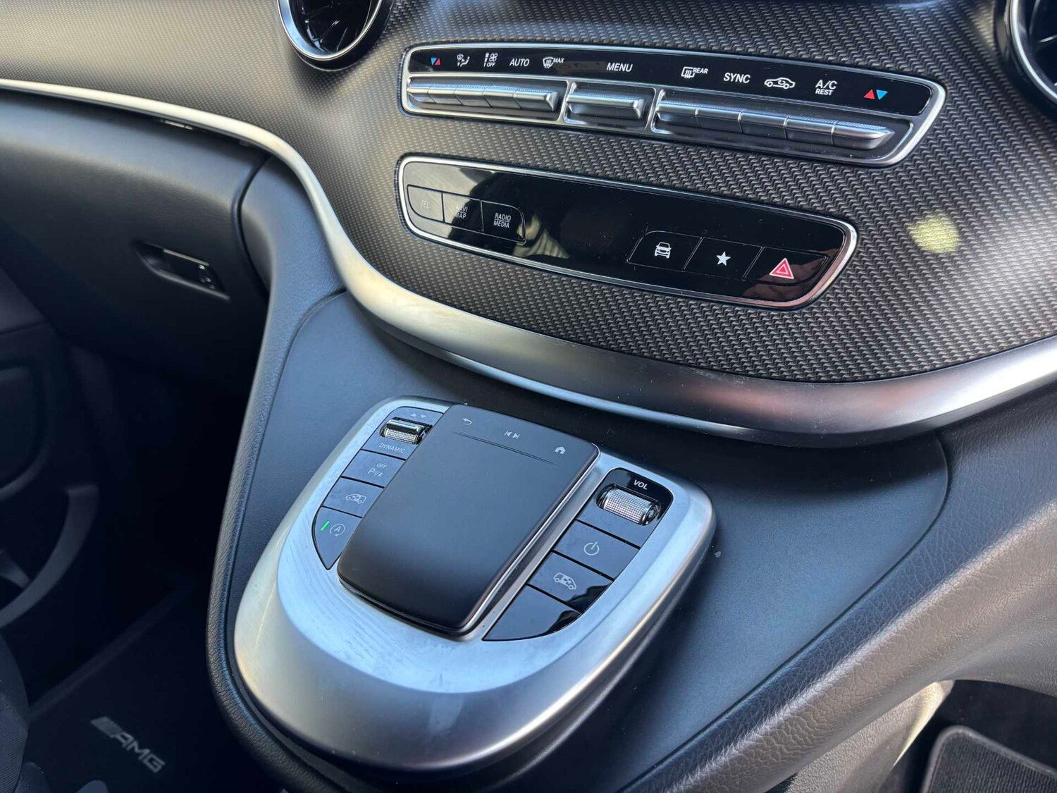 Used Mercedes-Benz V-Class 2023 for sale - 77601424: Photo 31