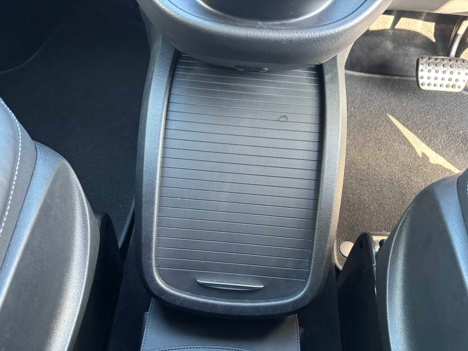 Used Mercedes-Benz V-Class 2023 for sale - 77601424: Photo 32