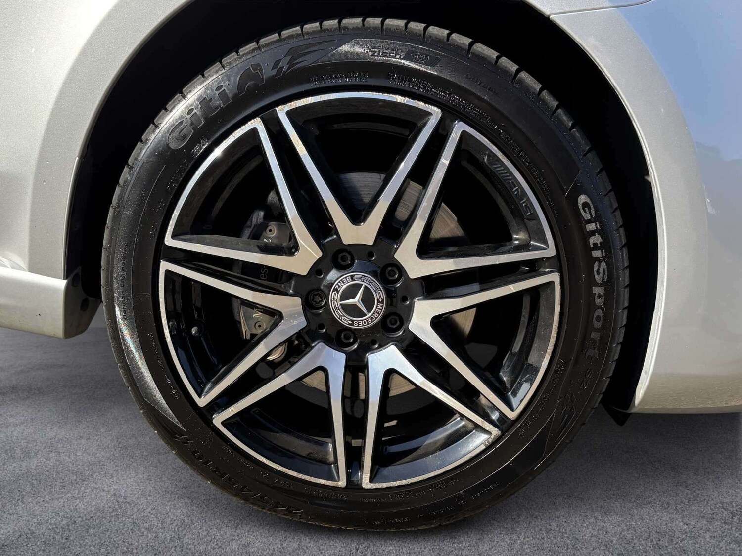 Used Mercedes-Benz V-Class 2023 for sale - 77601424: Photo 7