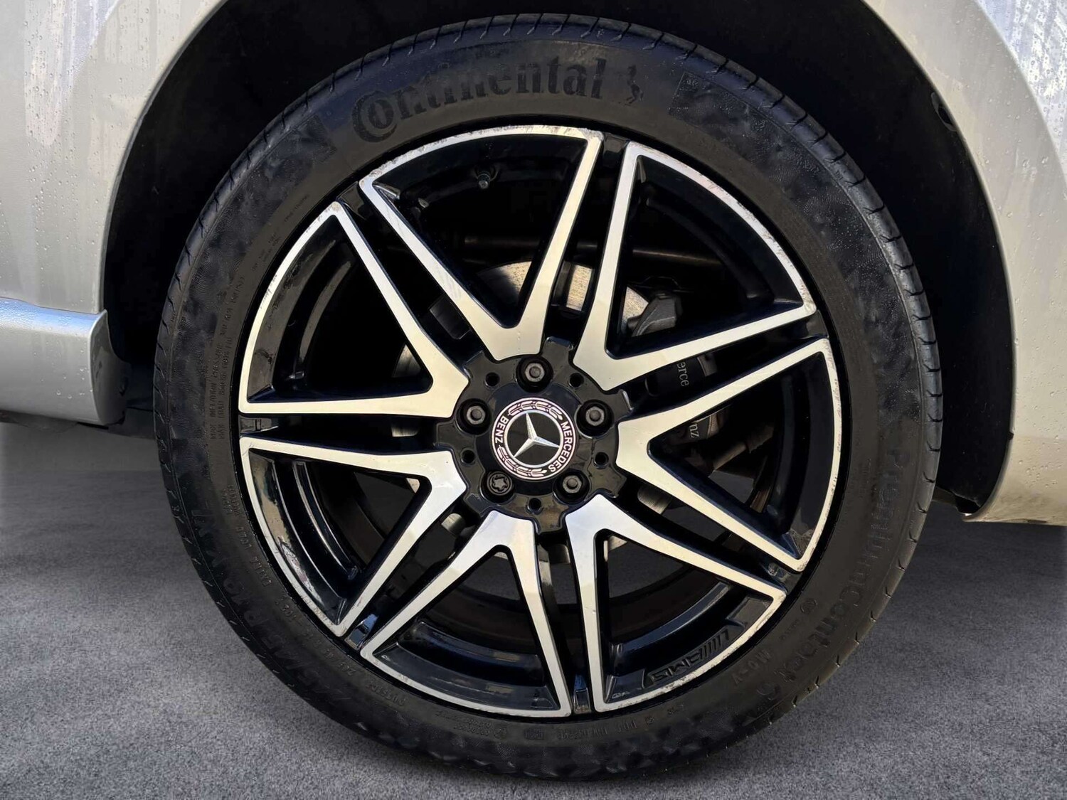 Used Mercedes-Benz V-Class 2023 for sale - 77601424: Photo 9