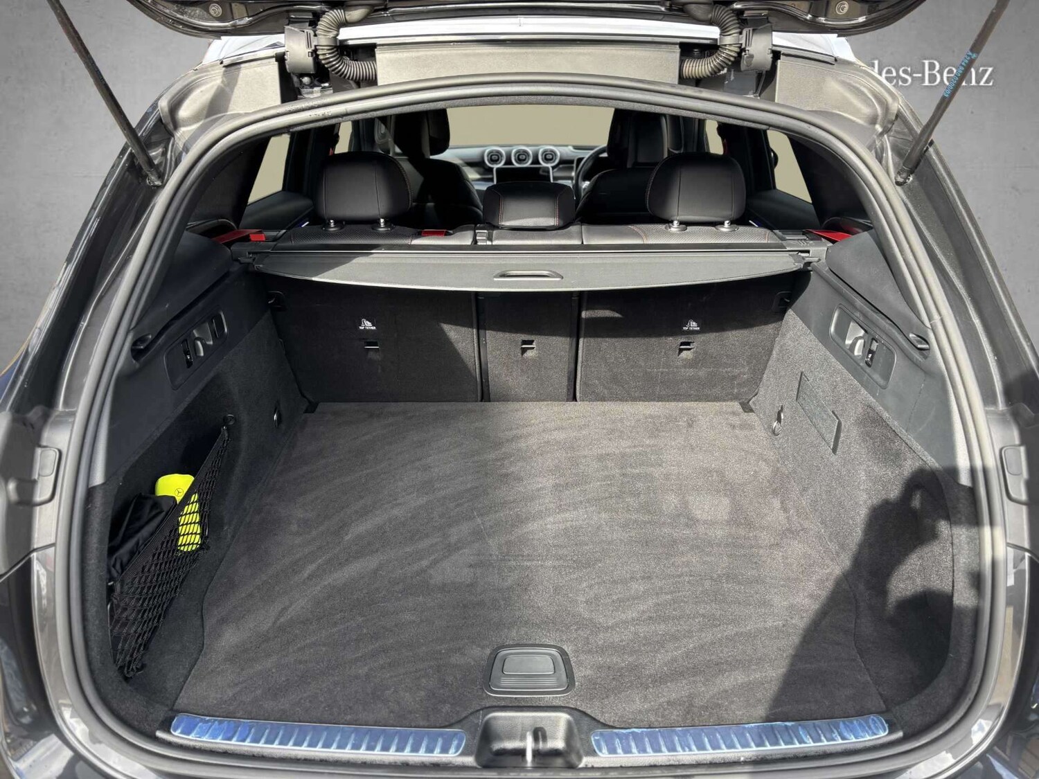 Used Mercedes-Benz GLC 2024 for sale - 77674874: Photo 12