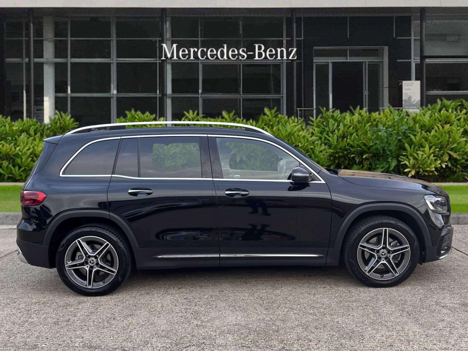 Used Mercedes-Benz GLB 2024 for sale - 76475812: Photo 2