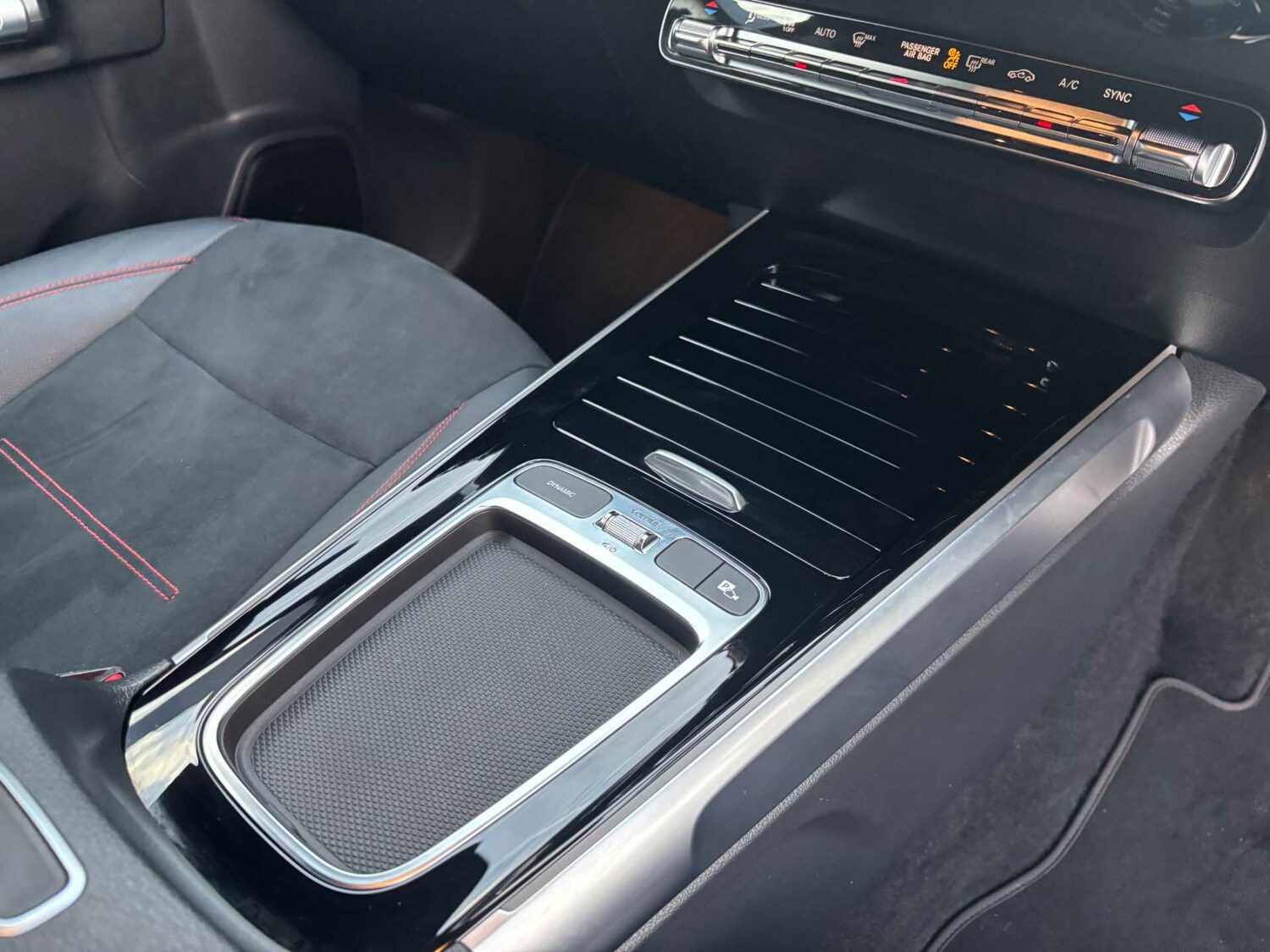 Used Mercedes-Benz GLB 2024 for sale - 76475812: Photo 27