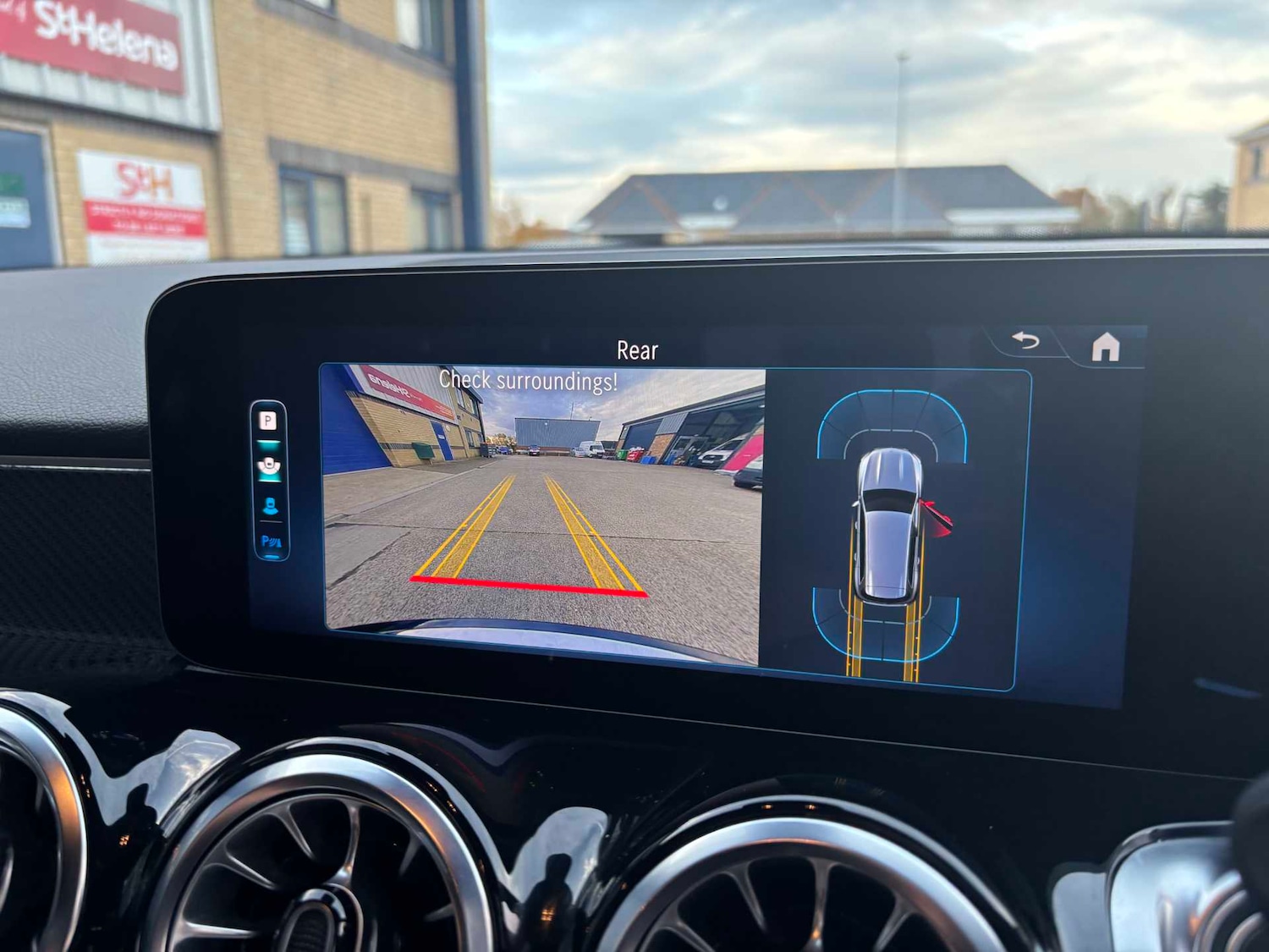 Used Mercedes-Benz GLB 2024 for sale - 76475812: Photo 34