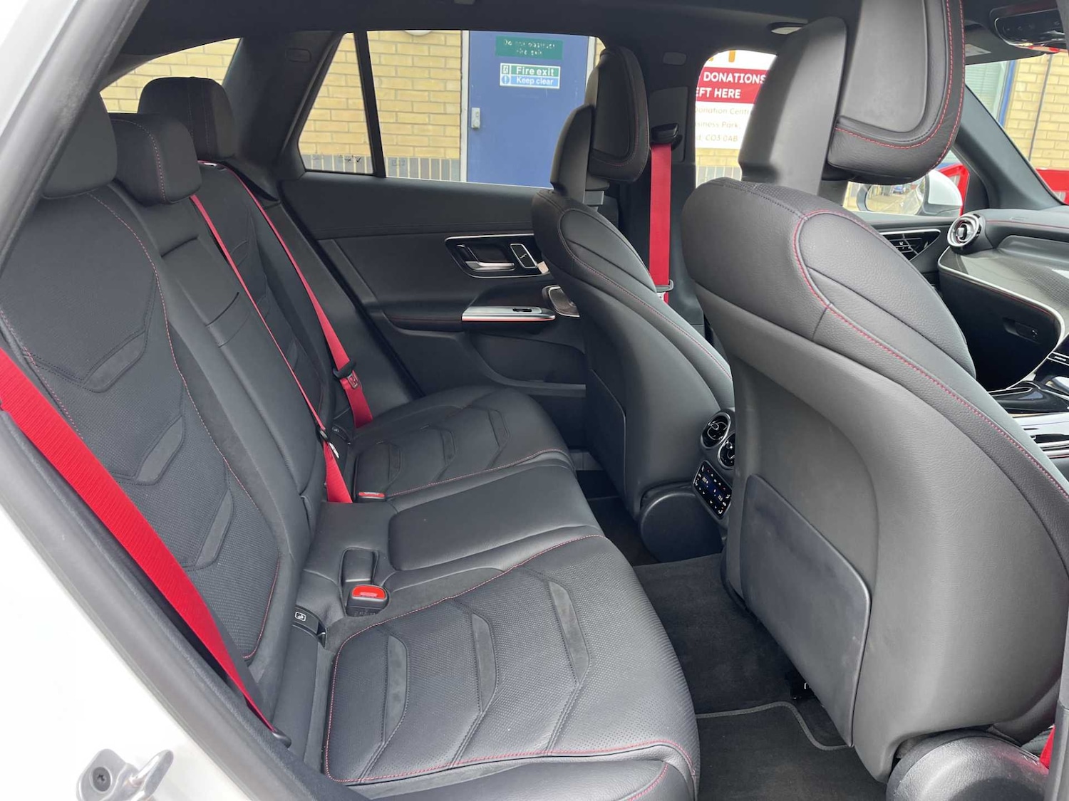 Used Mercedes-Benz GLC 2024 for sale - 76141776: Photo 35