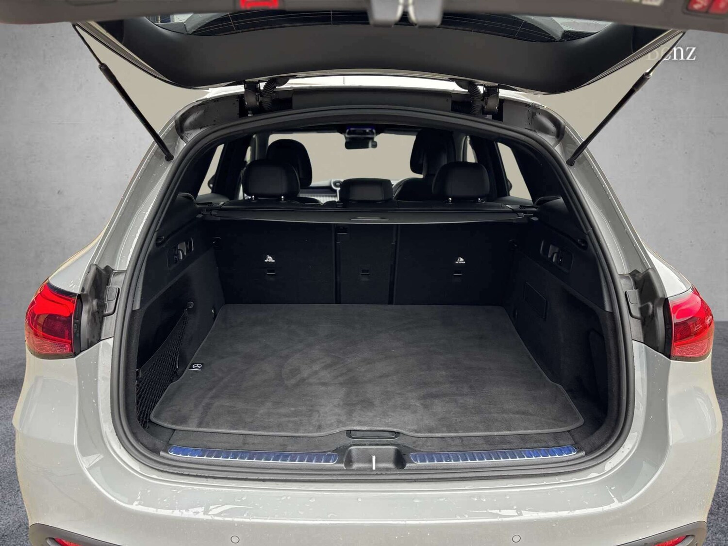 Used Mercedes-Benz GLC 2025 for sale - 77996254: Photo 12