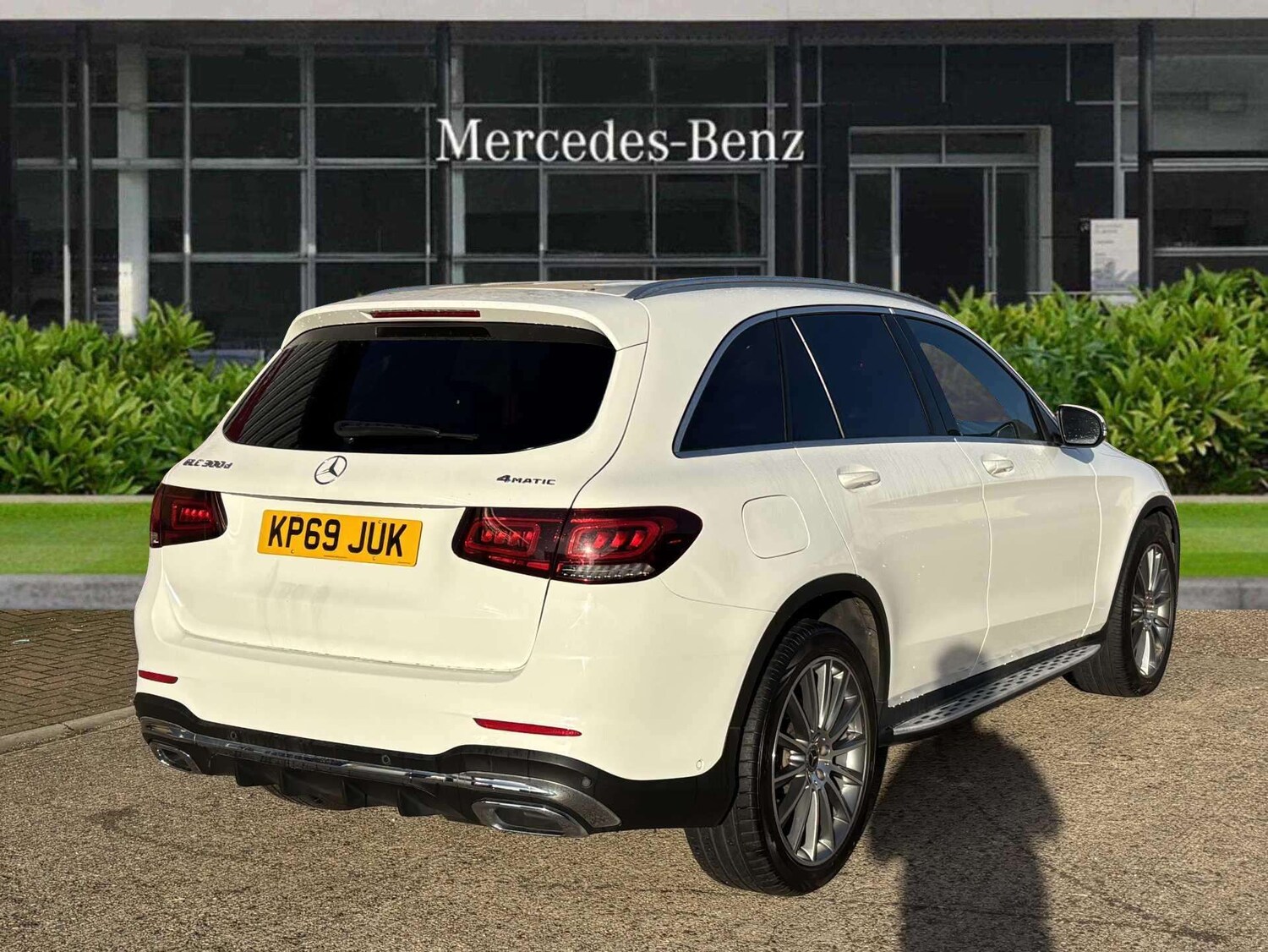 Used Mercedes-Benz GLC 2020 for sale - 76540781: Photo 3