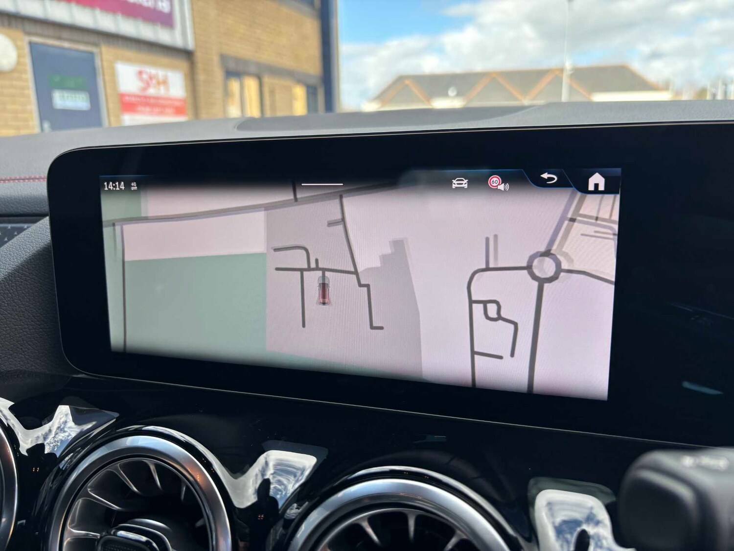 Used Mercedes-Benz EQA 2025 for sale - 77842526: Photo 35