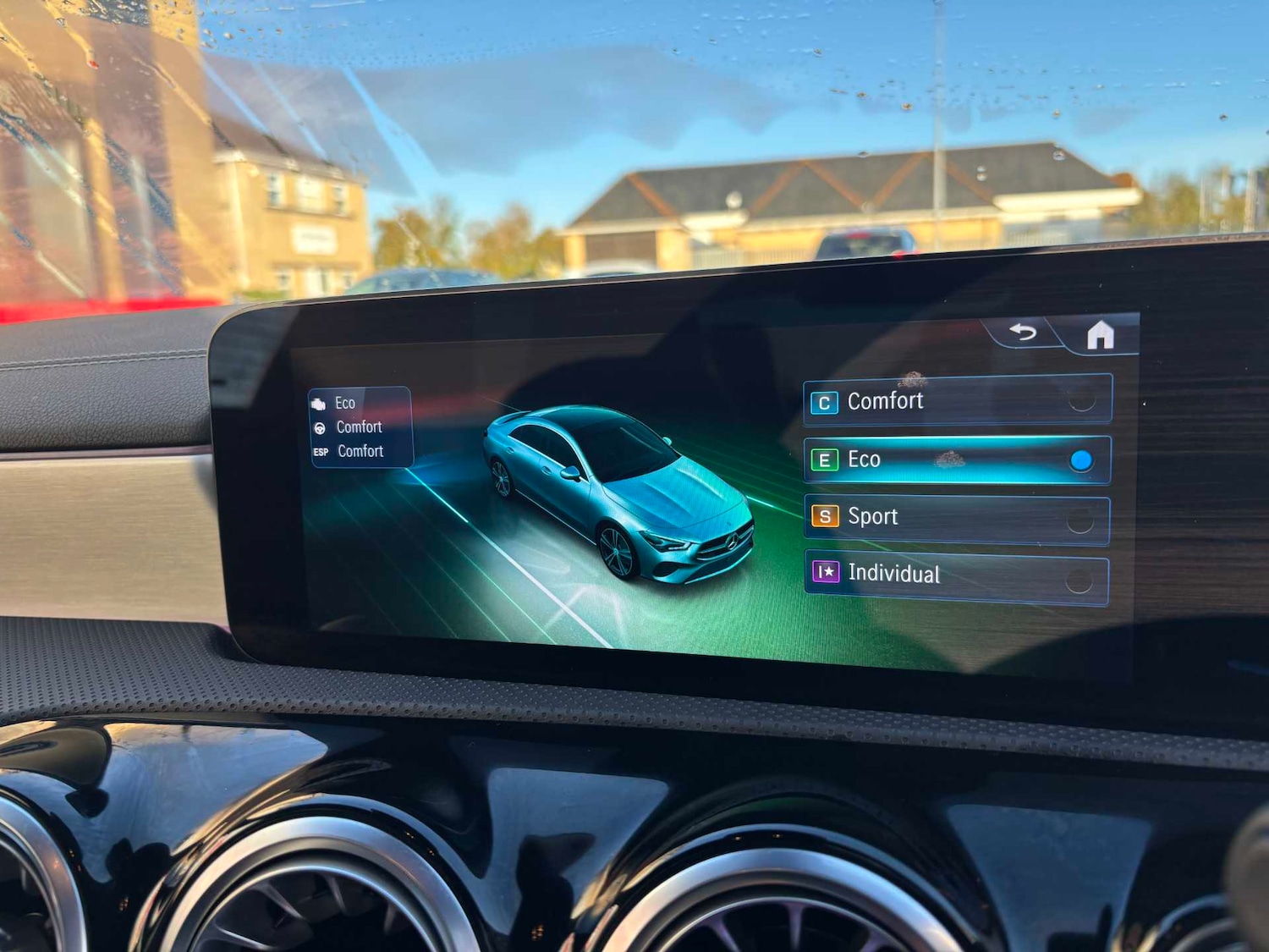 Used Mercedes-Benz CLA 2024 for sale - 76411227: Photo 33