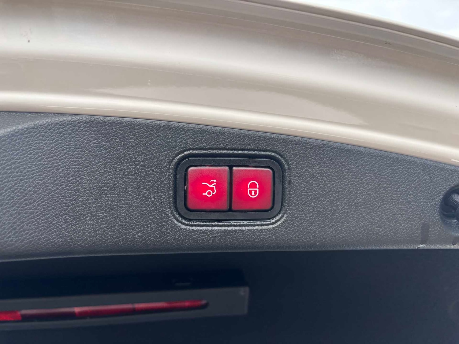 Used Mercedes-Benz E Class for sale - 77178878: Photo 17