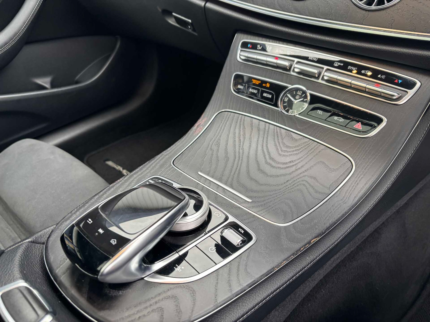 Used Mercedes-Benz E Class for sale - 77178878: Photo 27