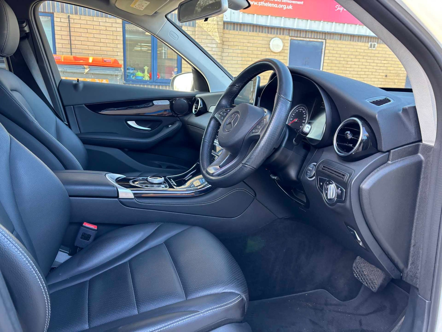 Used Mercedes-Benz GLC 2019 for sale - 76487991: Photo 19