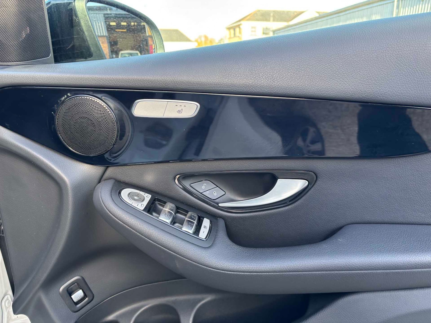 Used Mercedes-Benz GLC 2019 for sale - 76487991: Photo 20