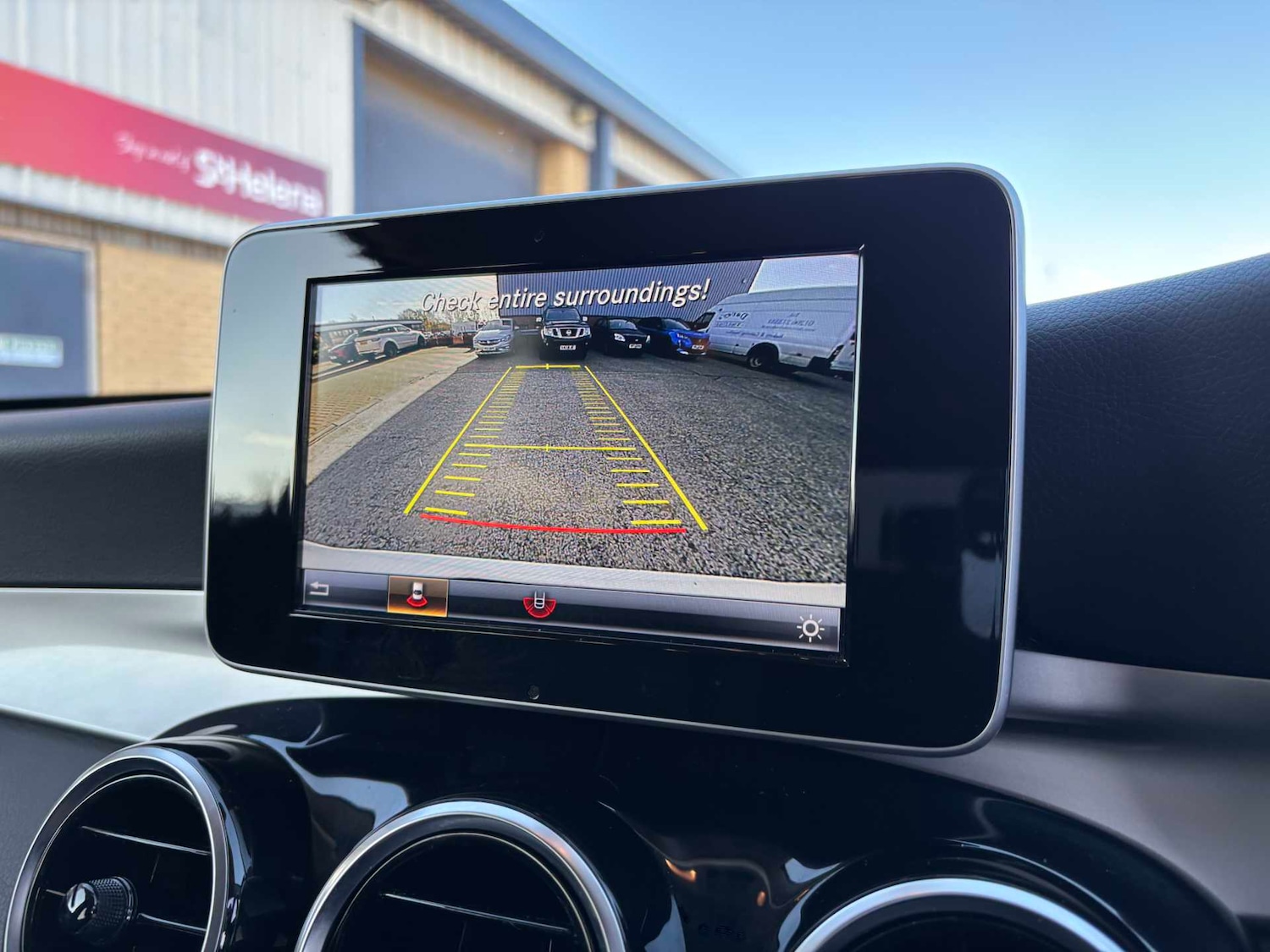 Used Mercedes-Benz GLC 2019 for sale - 76487991: Photo 34