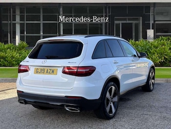 Used Mercedes-Benz GLC 2019 for sale - 76487991: Photo