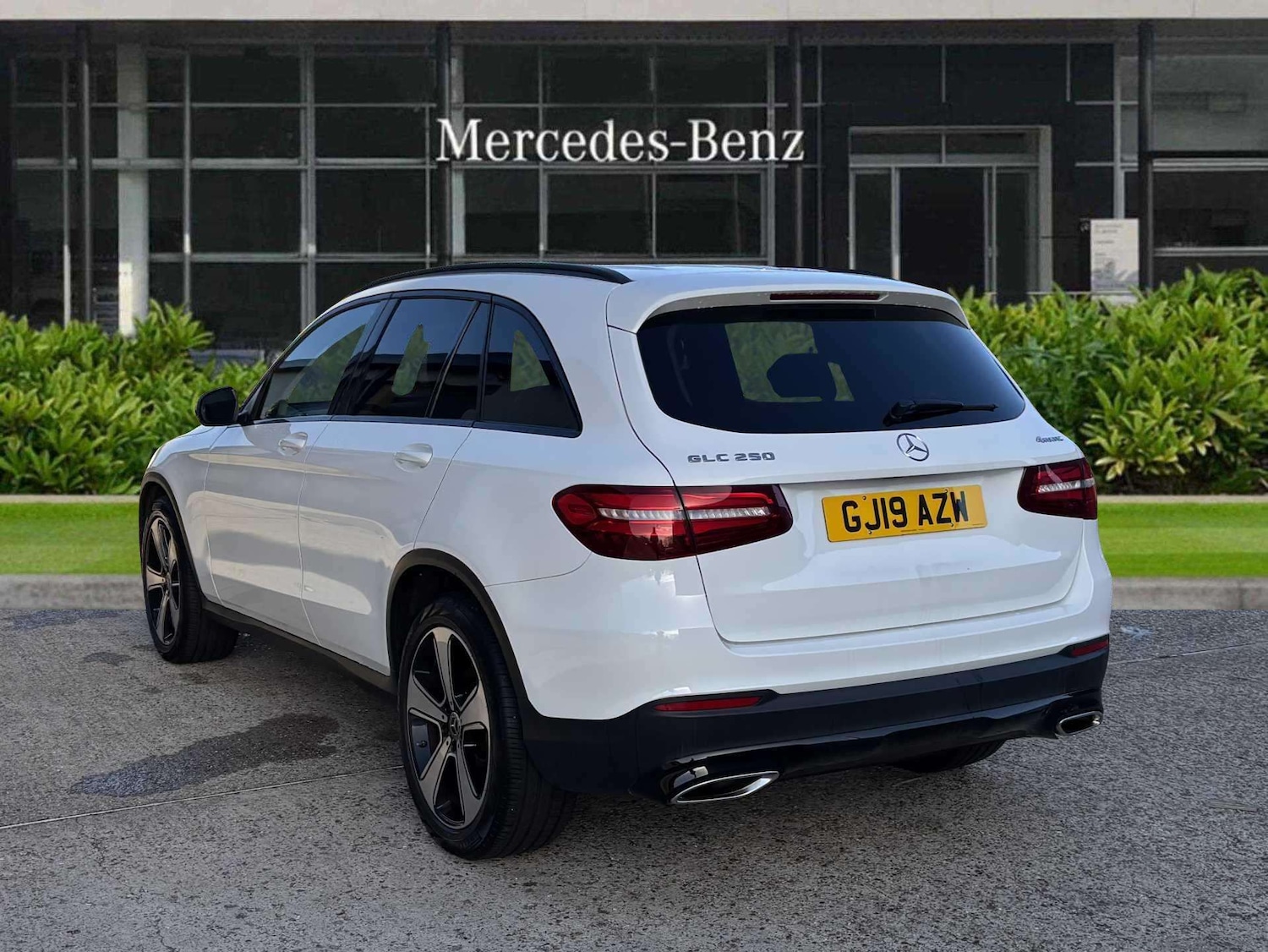 Used Mercedes-Benz GLC 2019 for sale - 76487991: Photo 5
