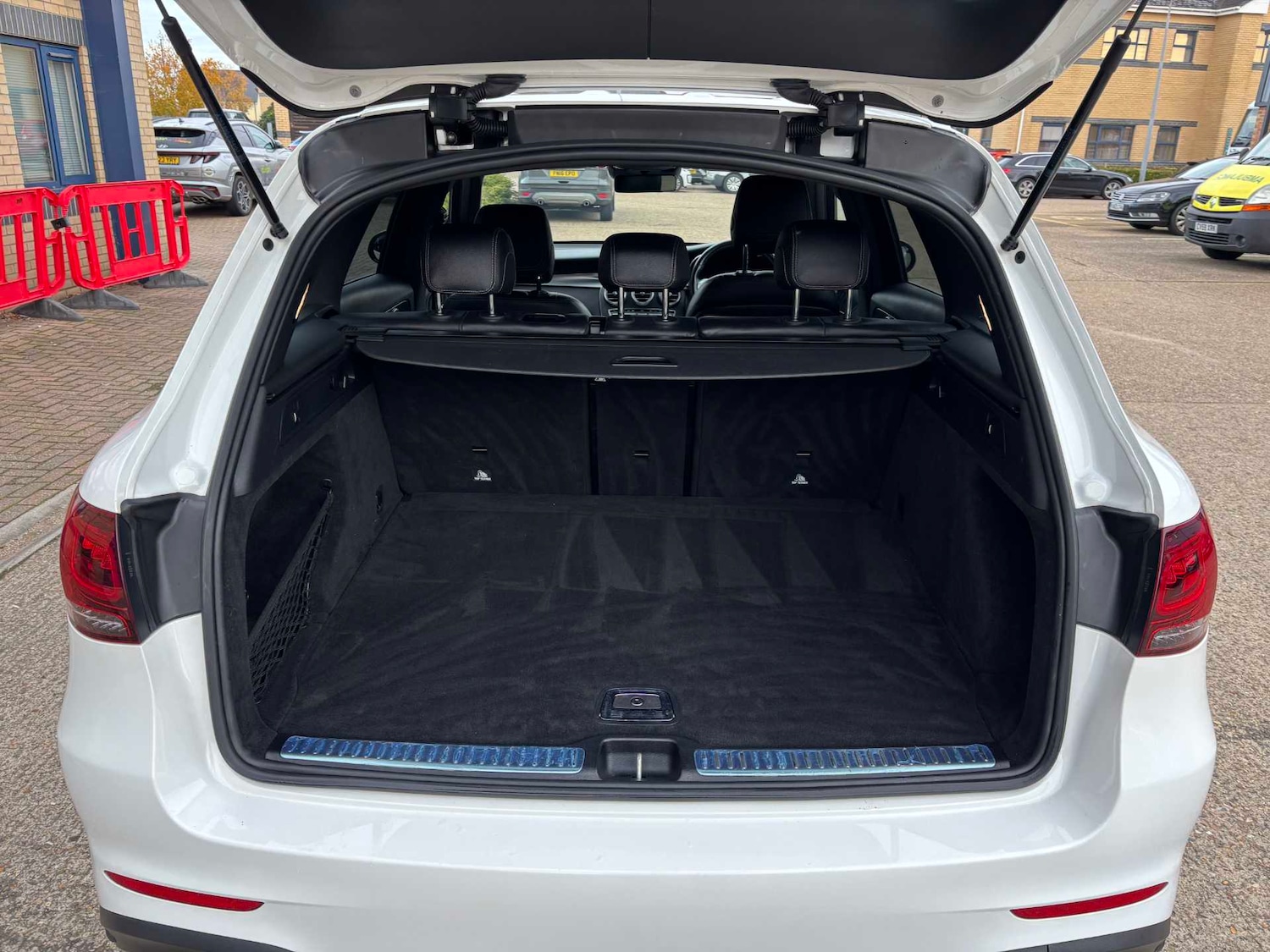 Used Mercedes-Benz GLC 2019 for sale - 76475840: Photo 16