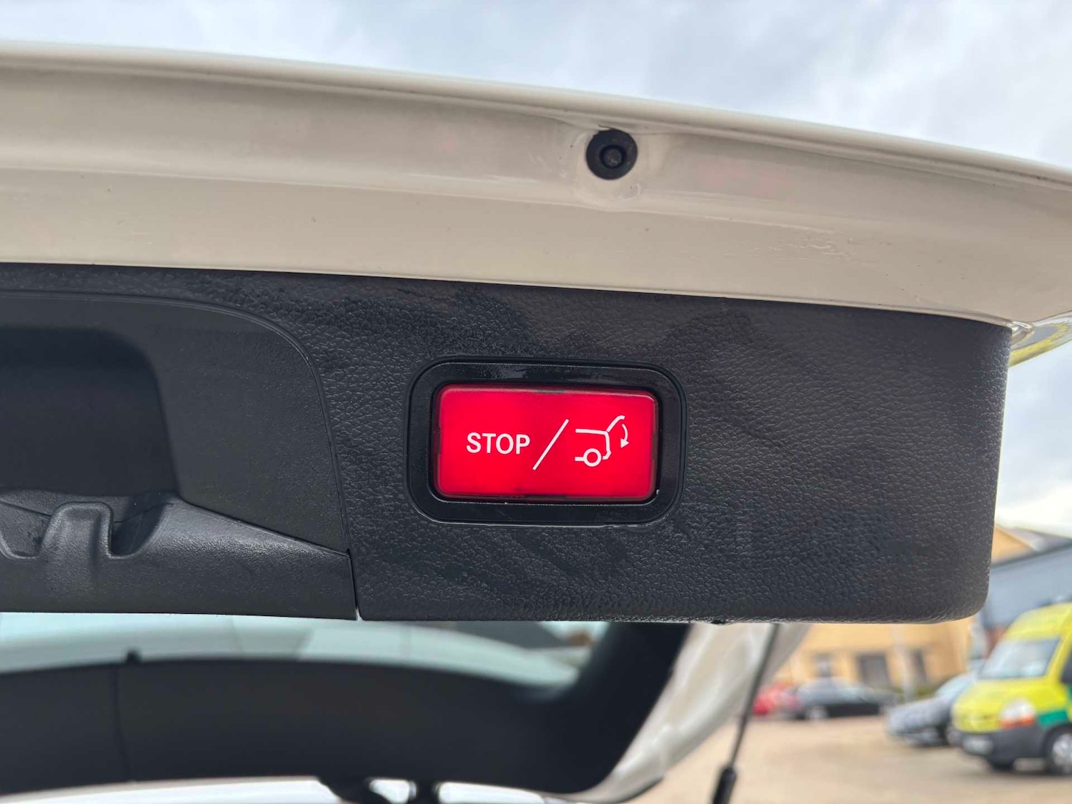 Used Mercedes-Benz GLC 2019 for sale - 76475840: Photo 17