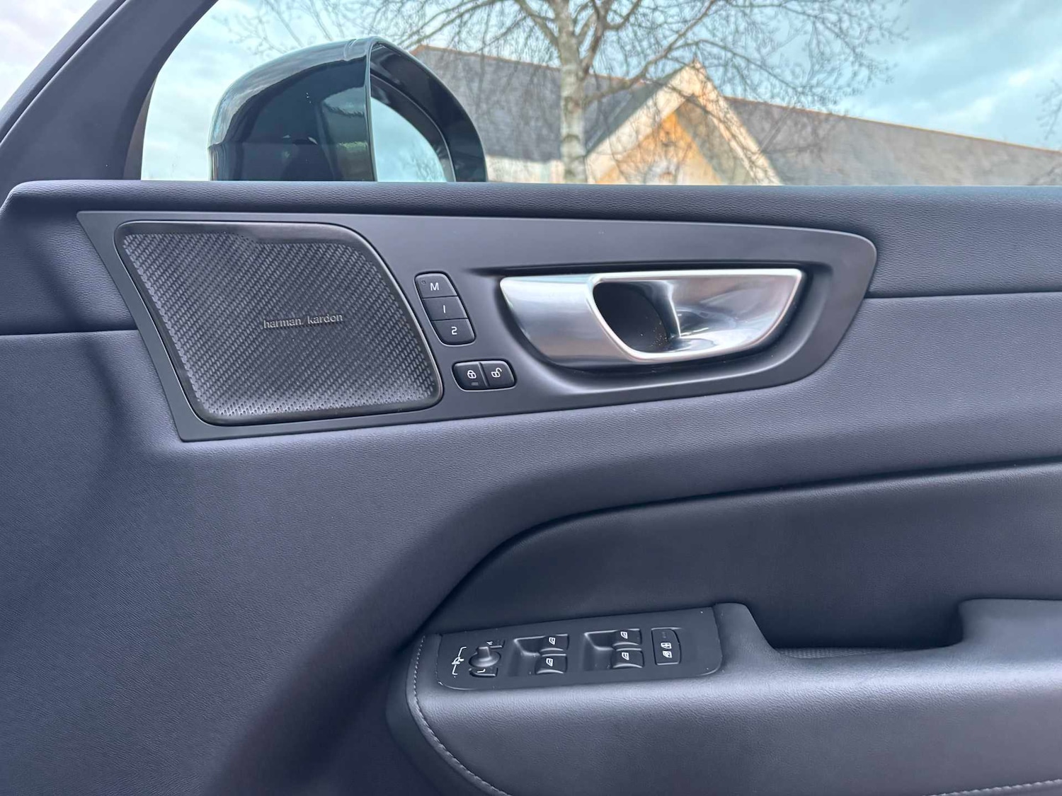 Used Volvo XC60 2023 for sale - 77443641: Photo 18