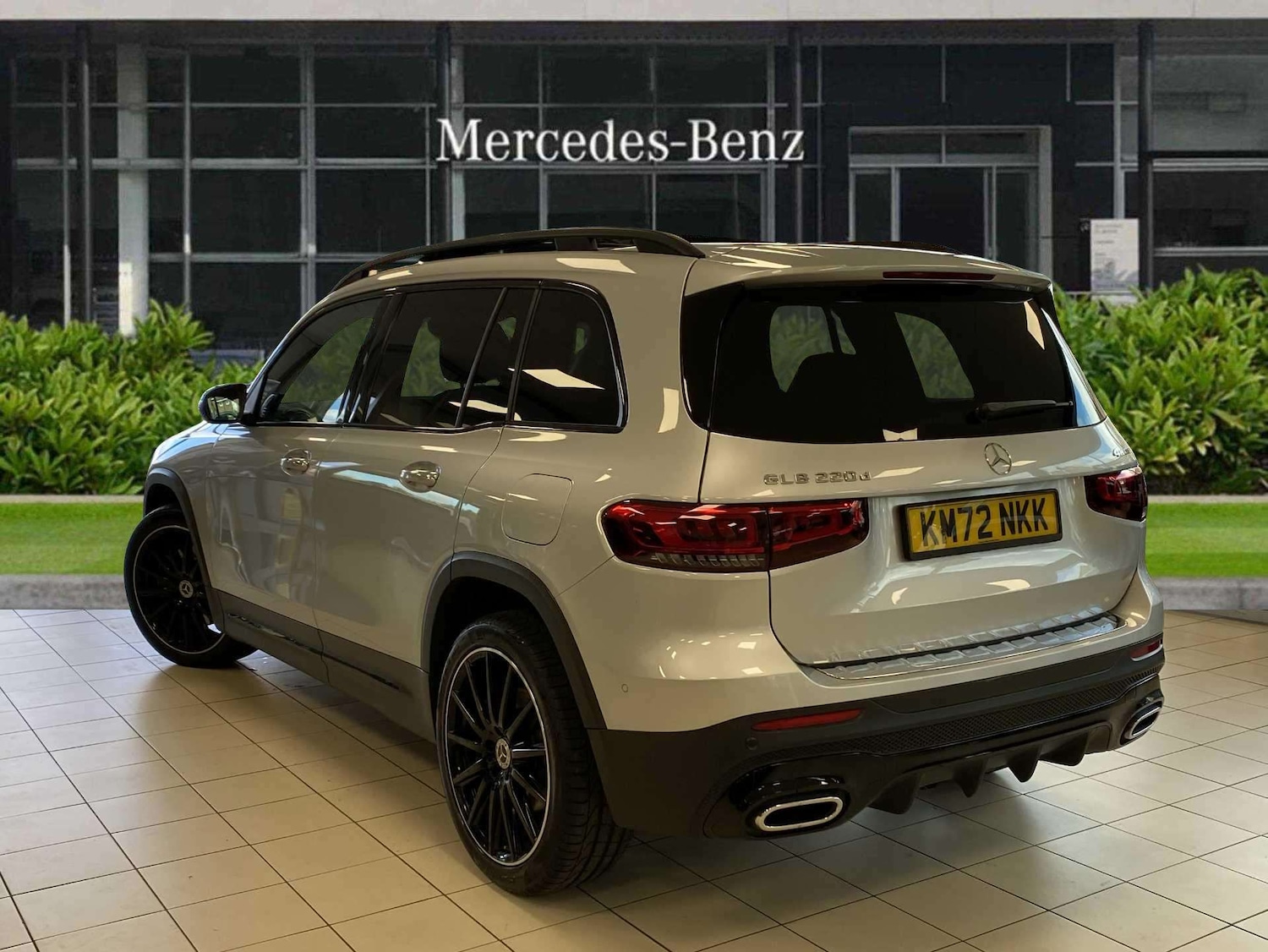 Used Mercedes-Benz GLB 2023 for sale - 77076661: Photo 2