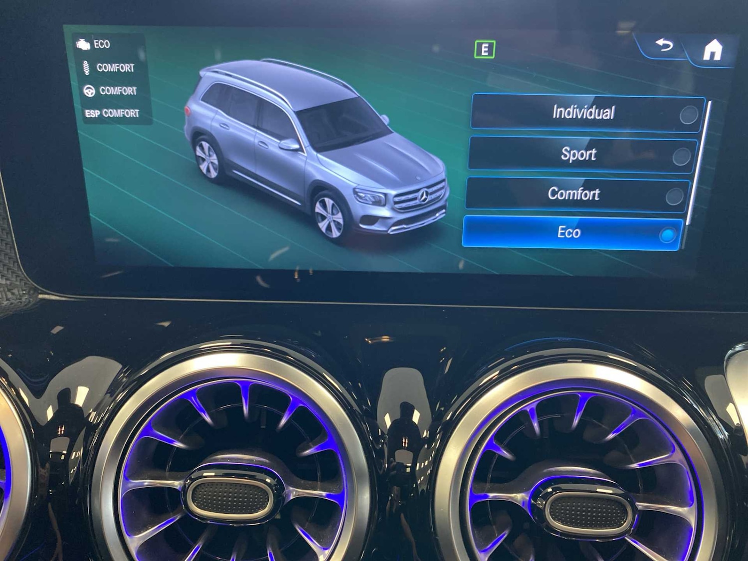 Used Mercedes-Benz GLB 2023 for sale - 77076661: Photo 27