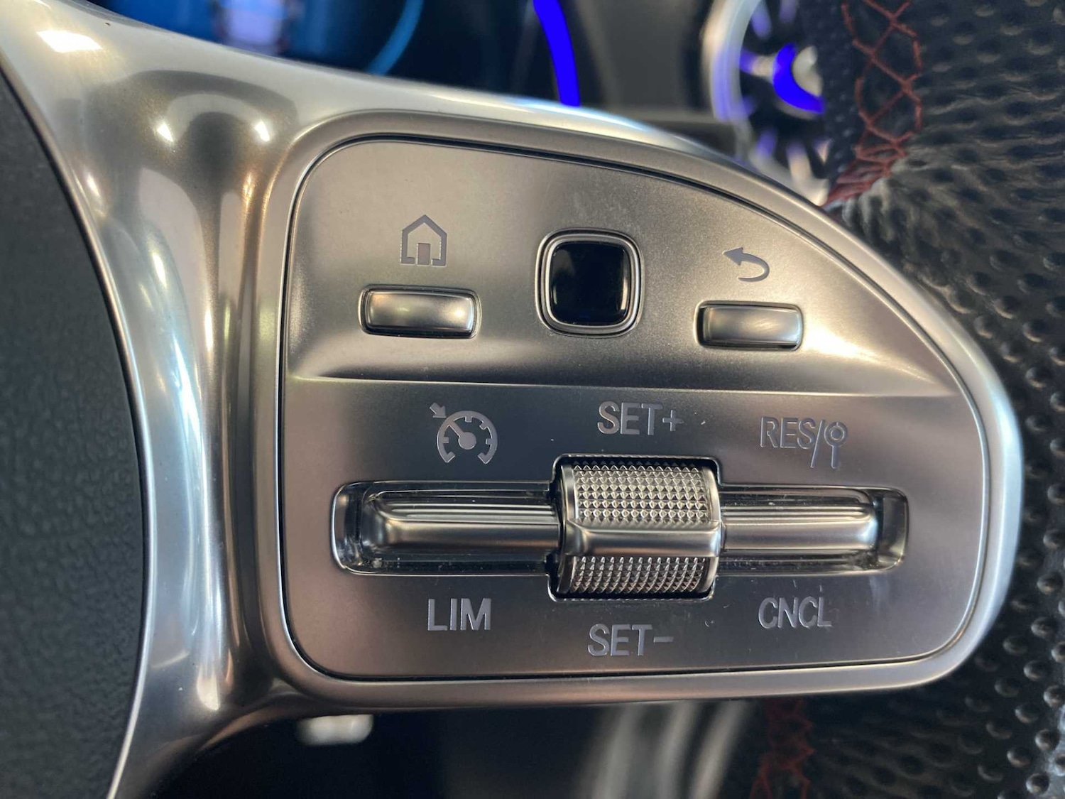 Used Mercedes-Benz GLB 2023 for sale - 77076661: Photo 35