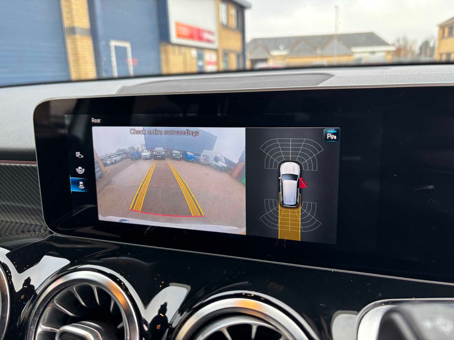 Used Mercedes-Benz GLB 2020 for sale - 77414541: Photo 34