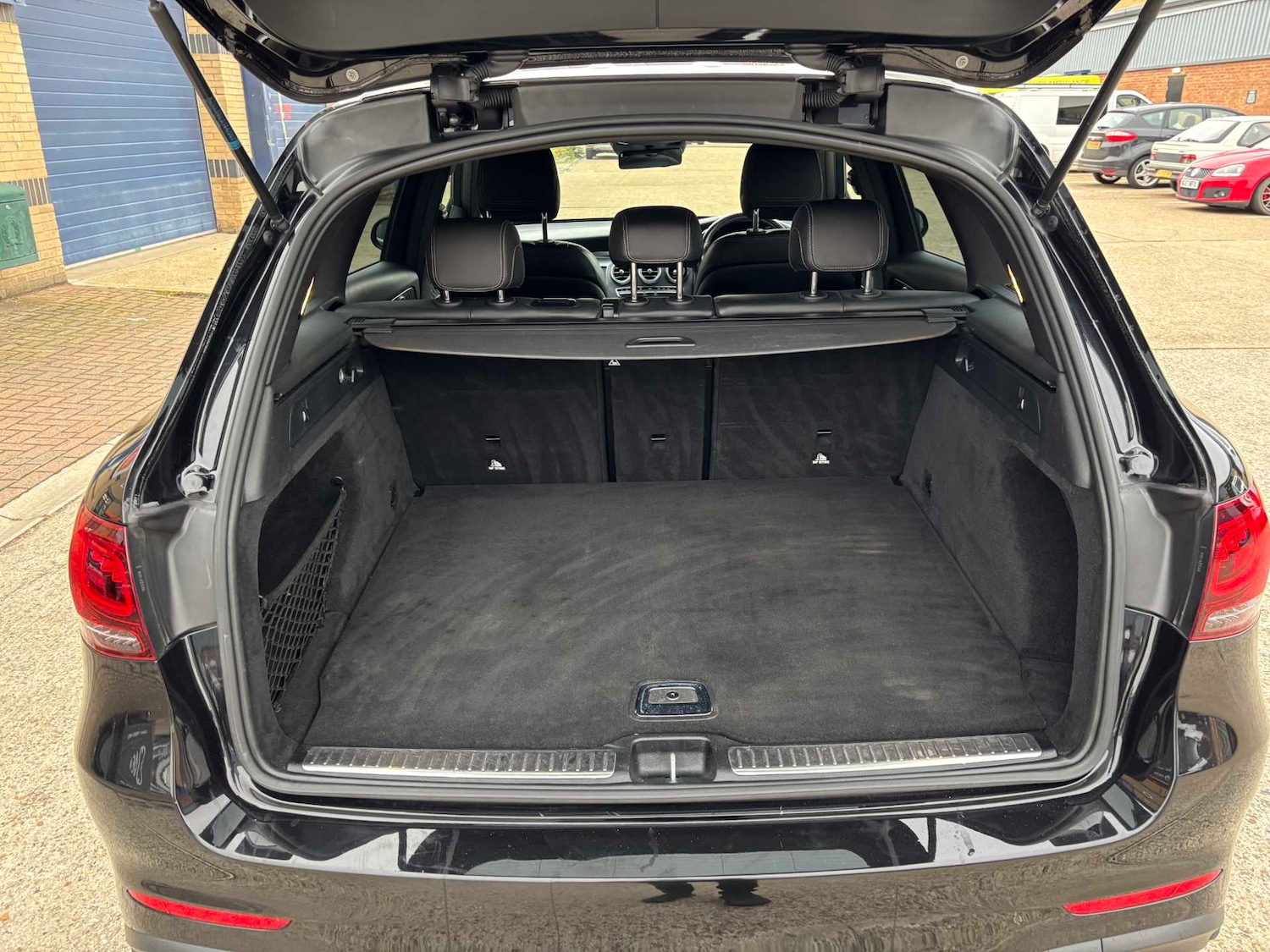 Used Mercedes-Benz GLC 2020 for sale - 76636627: Photo 16