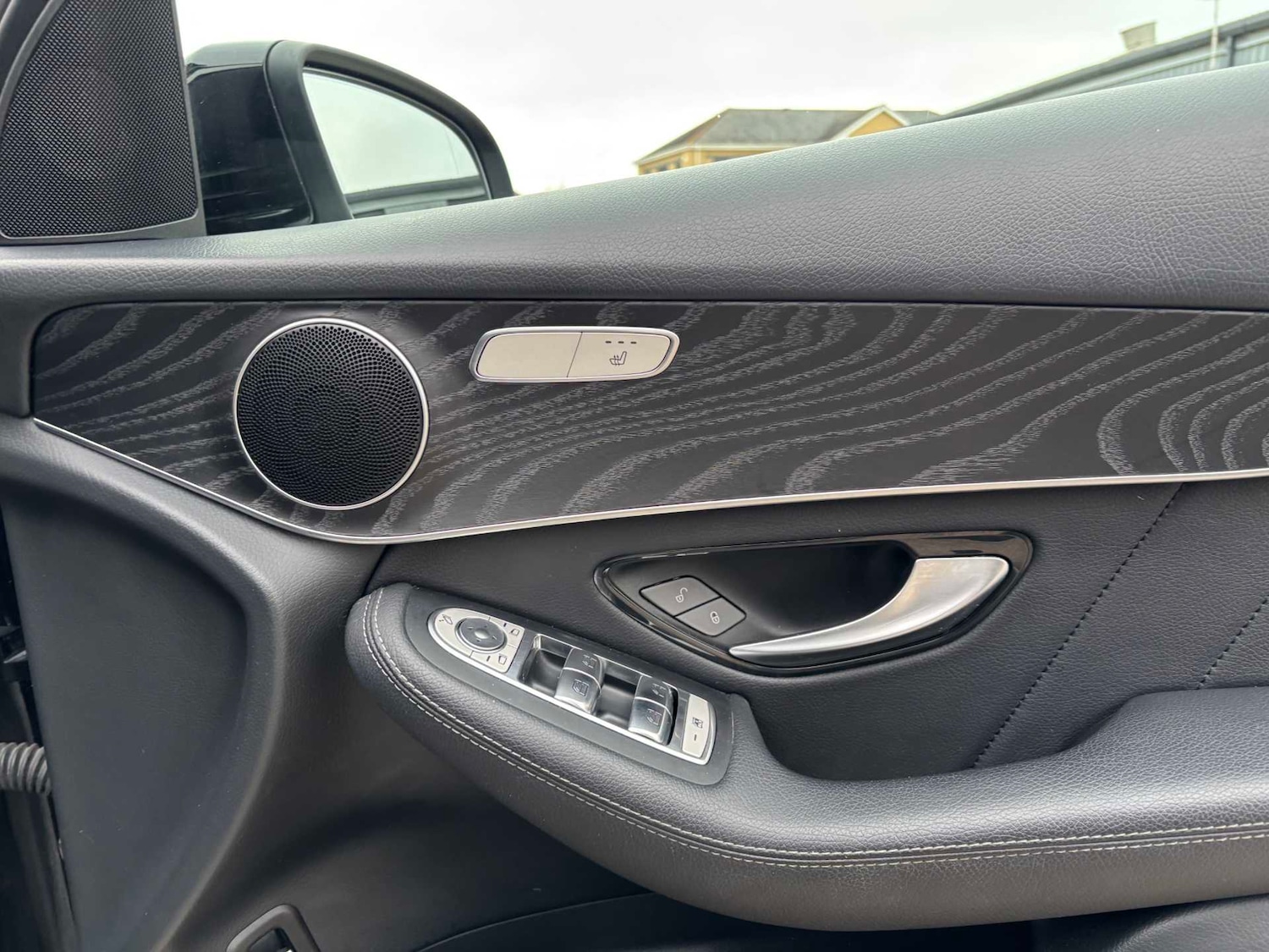 Used Mercedes-Benz GLC 2020 for sale - 76636627: Photo 20