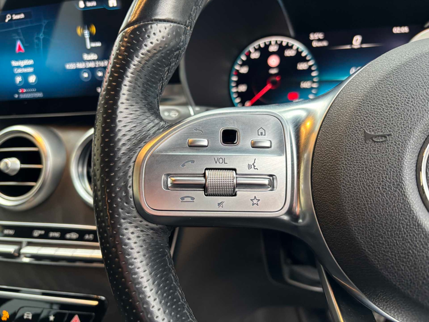 Used Mercedes-Benz GLC 2020 for sale - 76636627: Photo 22