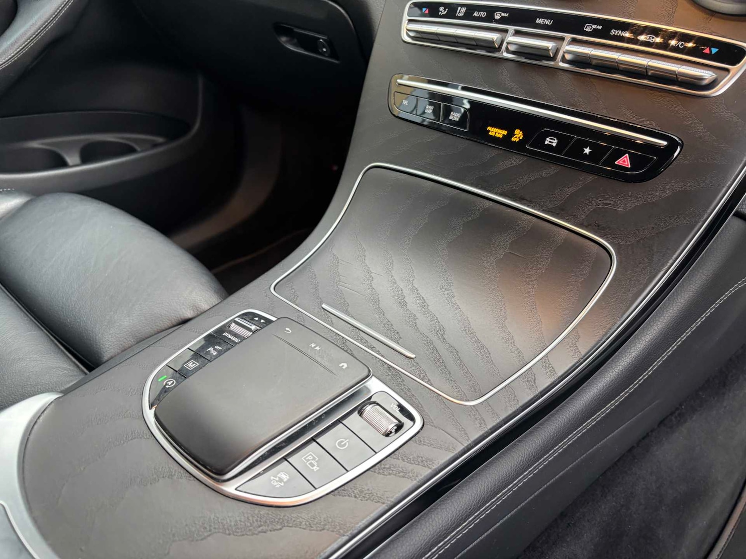 Used Mercedes-Benz GLC 2020 for sale - 76636627: Photo 27