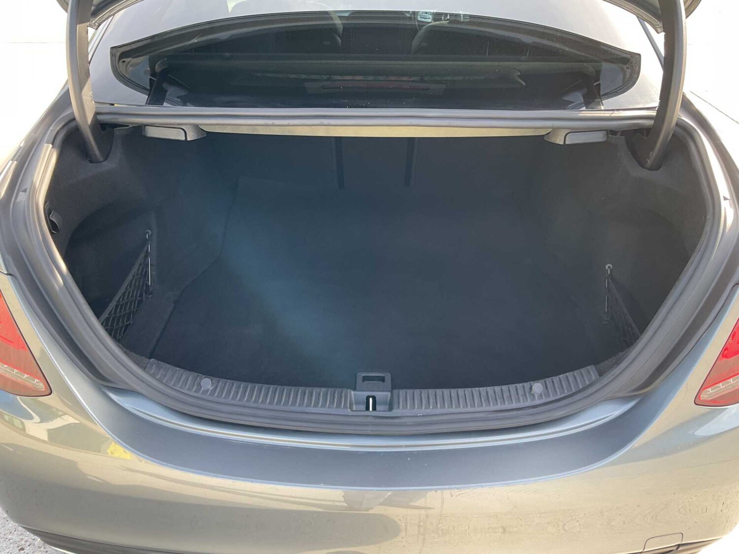 Used Mercedes-Benz C-Class 2019 for sale - 76156049: Photo 17