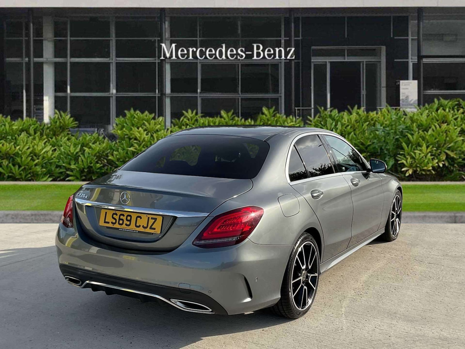 Used Mercedes-Benz C-Class 2019 for sale - 76156049: Photo 3