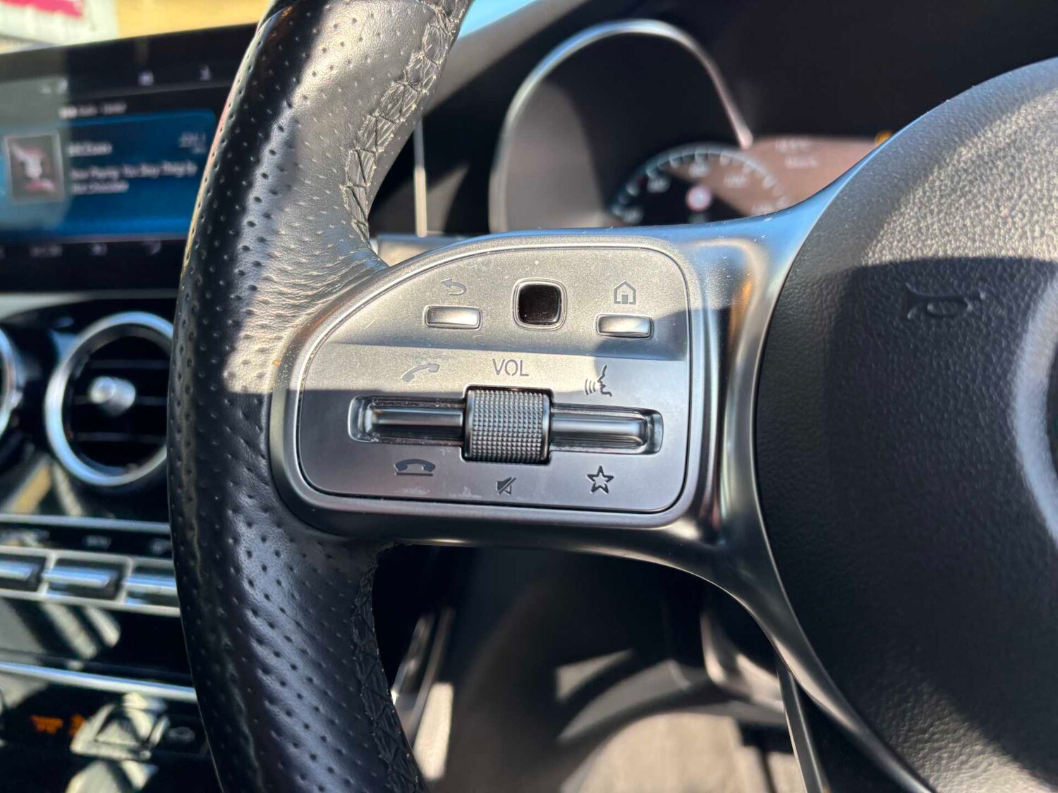 Used Mercedes-Benz C Class 2020 for sale - 77885873: Photo 15