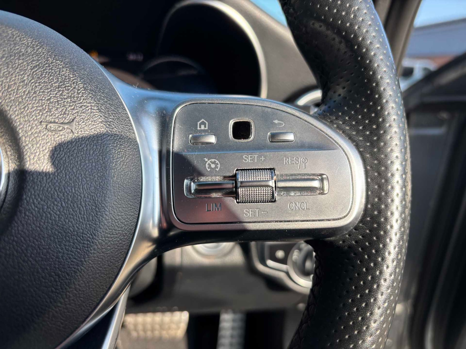 Used Mercedes-Benz C Class 2020 for sale - 77885873: Photo 16