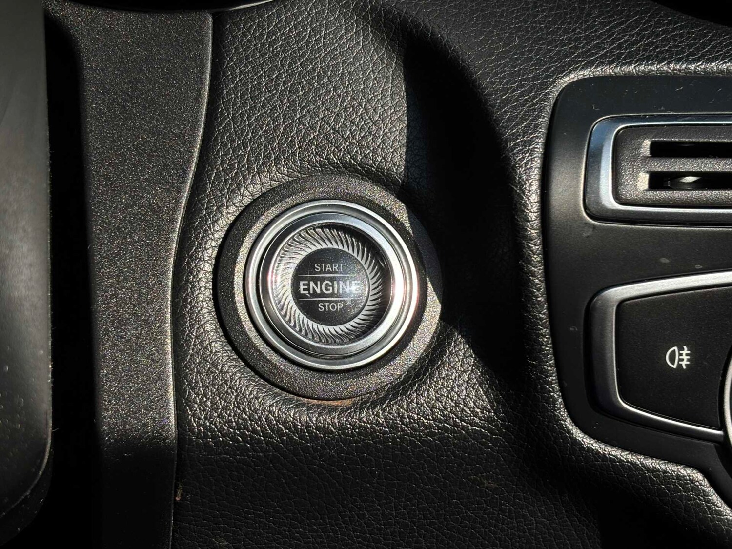 Used Mercedes-Benz C Class 2020 for sale - 77885873: Photo 30