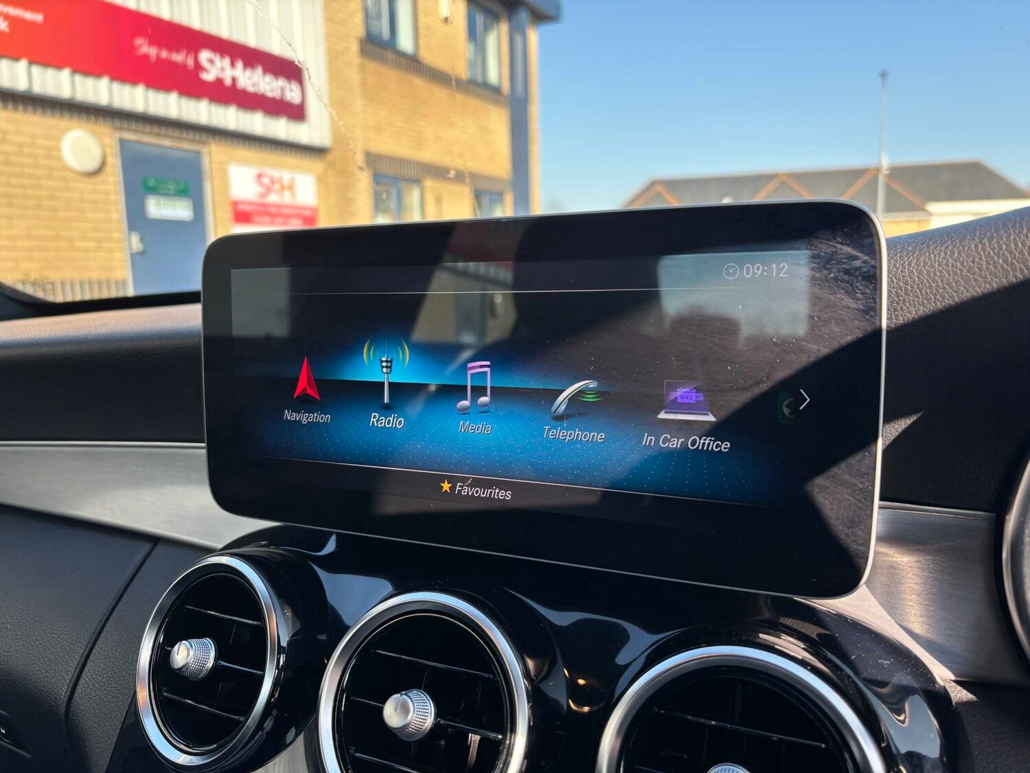 Used Mercedes-Benz C Class 2020 for sale - 77885873: Photo 31