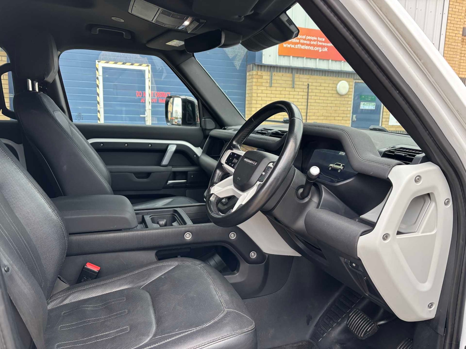 Used Land Rover Defender 2022 for sale - 77270181: Photo 18