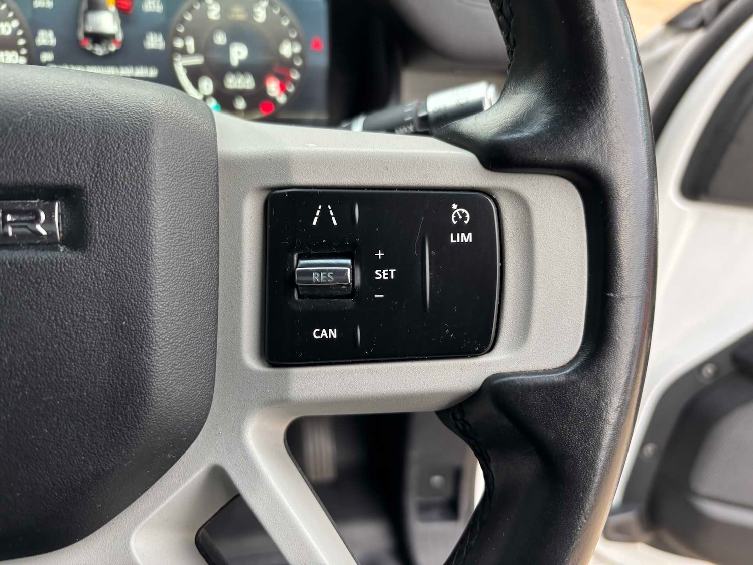 Used Land Rover Defender 2022 for sale - 77270181: Photo 22