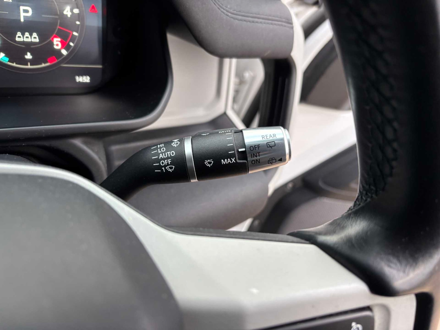 Used Land Rover Defender 2022 for sale - 77270181: Photo 23